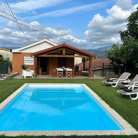 Casa Da Vila Em Celorico De Basto Esterno foto